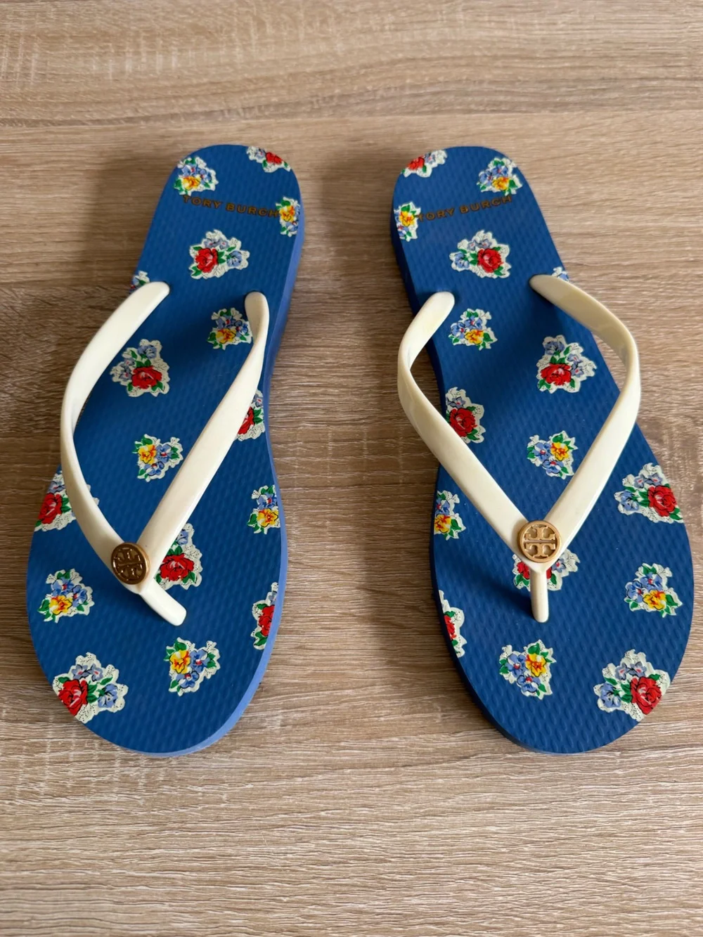 Tory Burch Flip Flops white blue floral print Sz 8/8.5